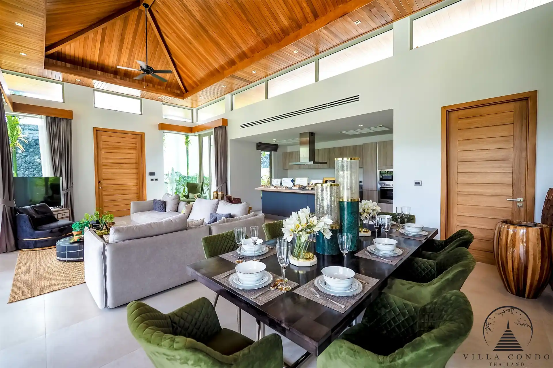 Elegant Dining Area at Botanica Hillside
