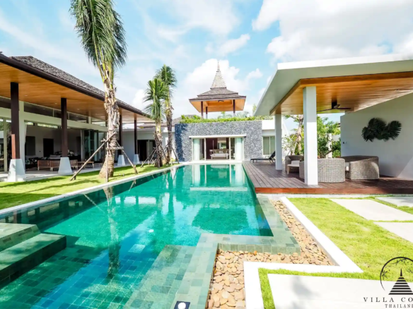 Exterior View of Botanica Hillside