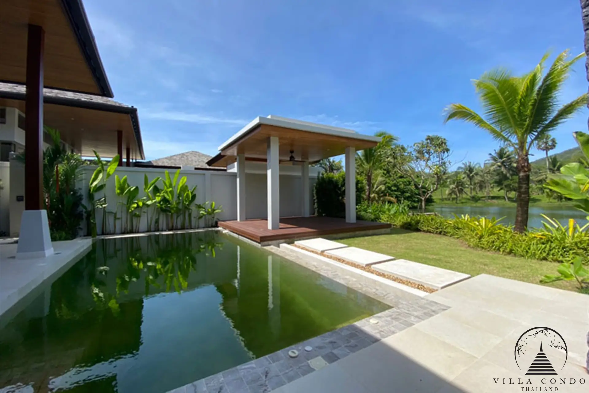 Scenic Exterior View of Botanica Lakeside