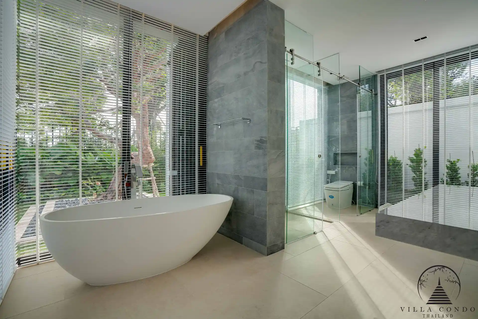 Luxurious Bathroom at Botanica Grand Avenue