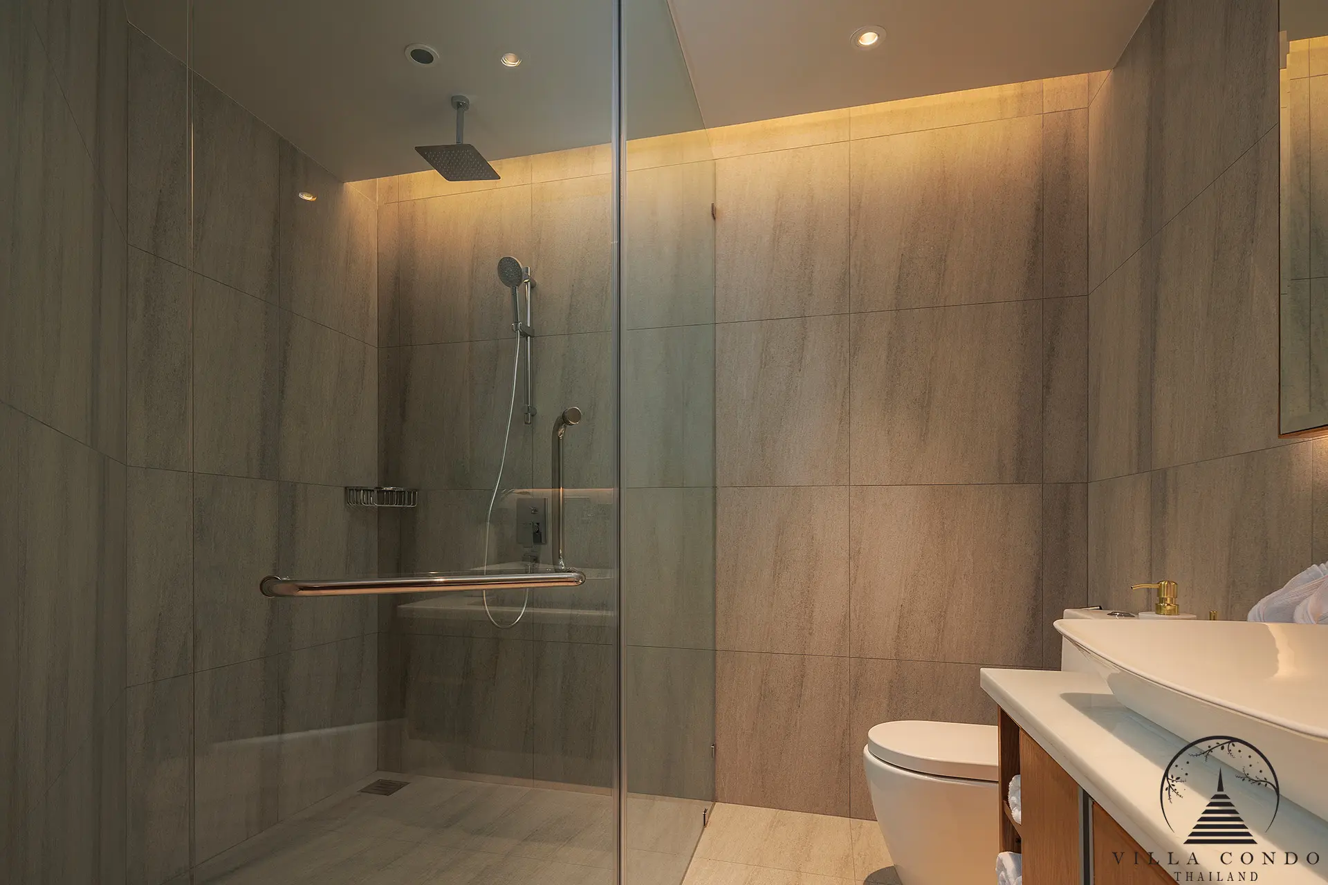 Luxurious Bathroom at Bluepoint Condo