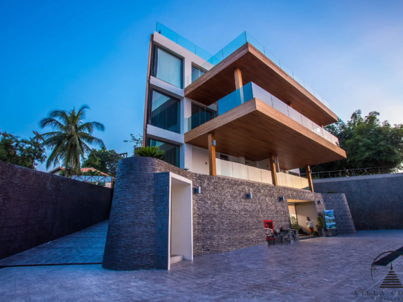 Spacious Project Area of Bluepoint Condo