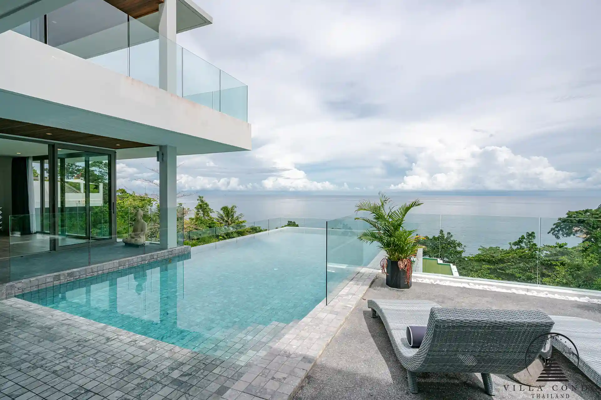 Private pool at Silver Moon Cape Amarin Kamala Headland
