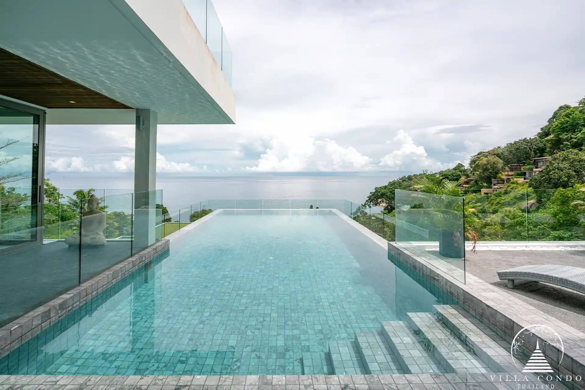 Private pool with sea view at Silver Moon Cape Amarin Kamala Headland