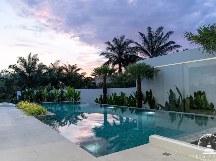 Outdoor relaxation area in The PRIVA Golf Course Villa.