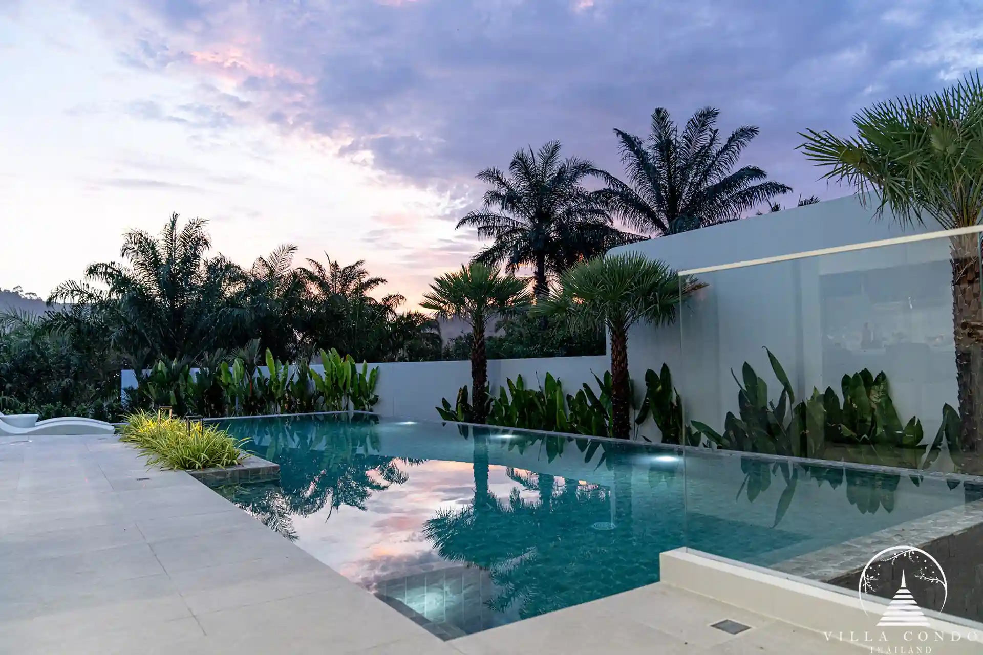 Outdoor relaxation area in The PRIVA Golf Course Villa.