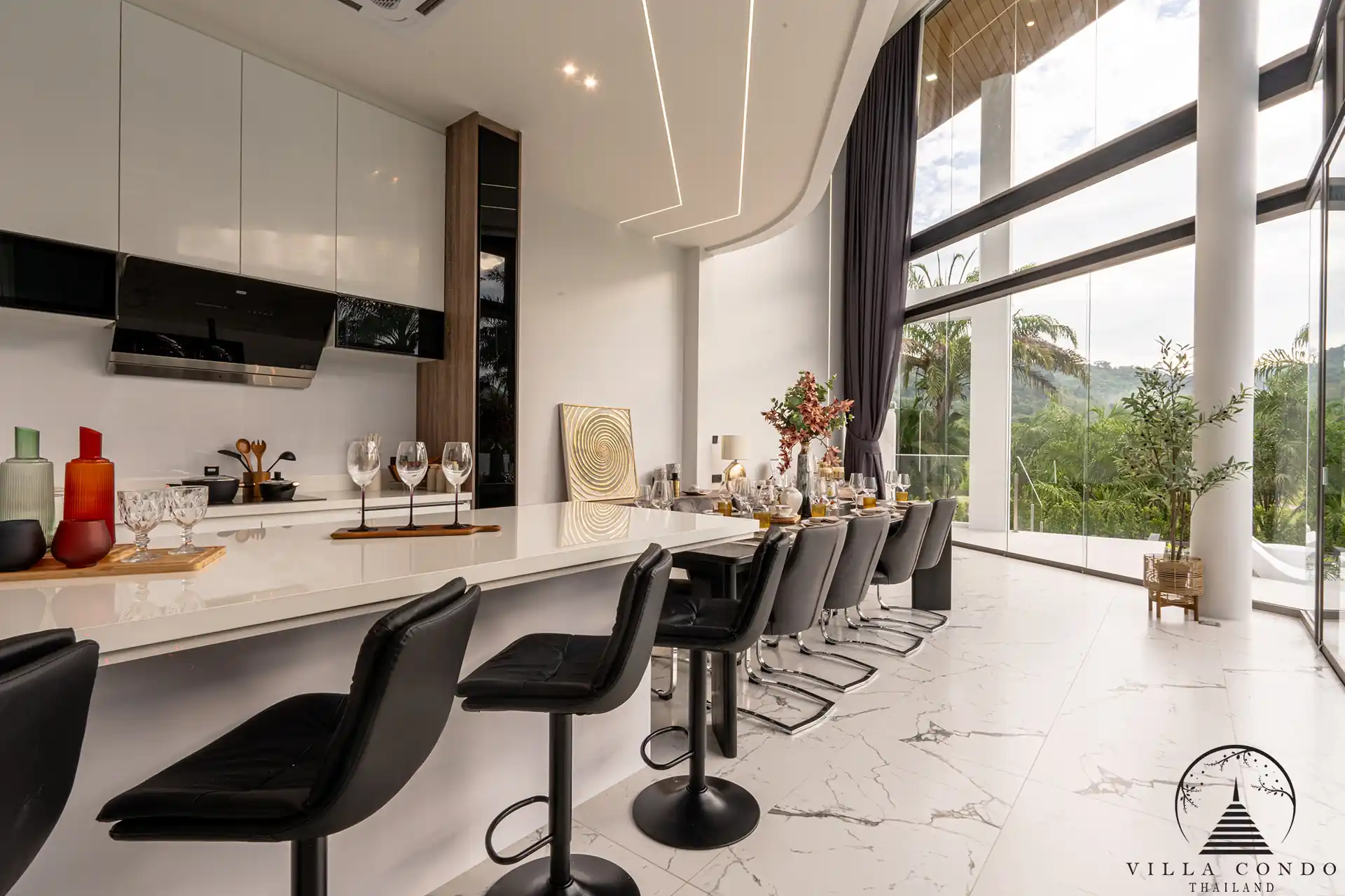 Stylish mini bar in The PRIVA Golf Course Villa, featuring elegant design and high-end amenities.