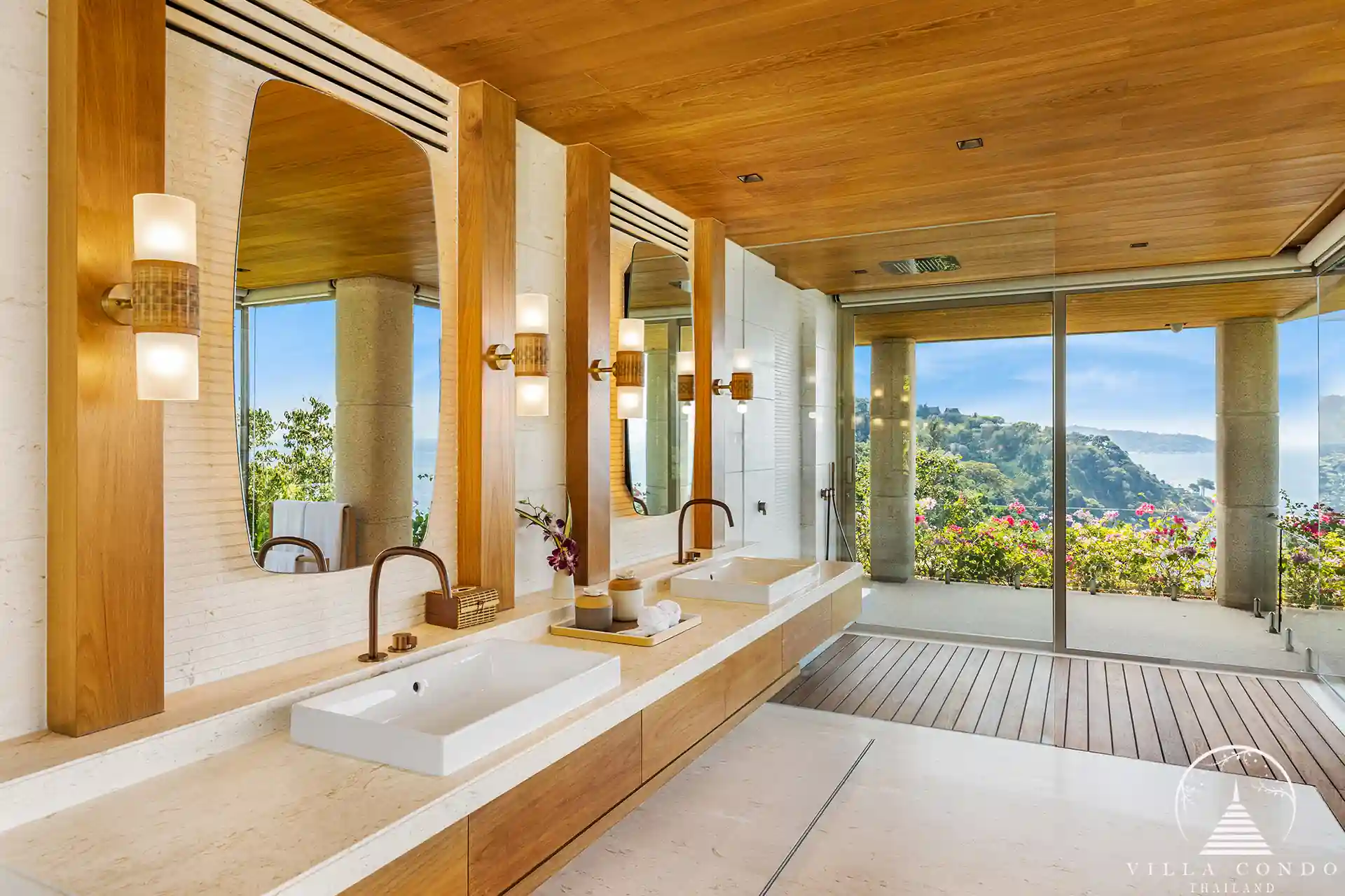 Luxurious bathroom in Villa Cascade Kamala Headland.