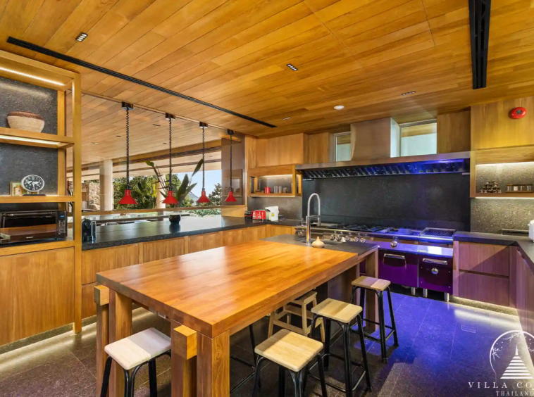 Fully equipped kitchen in Villa Cascade Kamala Headland.
