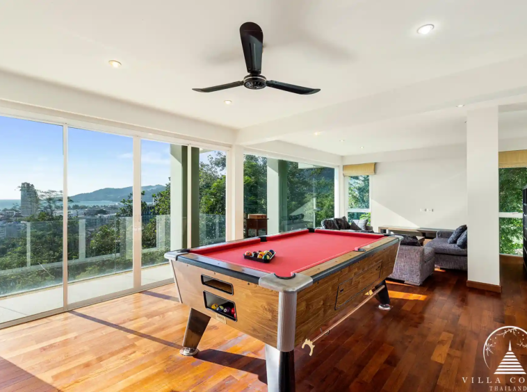 Entertainment Room in Villa Yoosook Patong with Pool Table