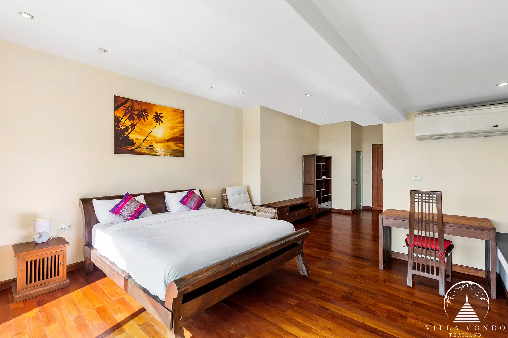 Luxurious Bedroom in Villa Yoosook Patong