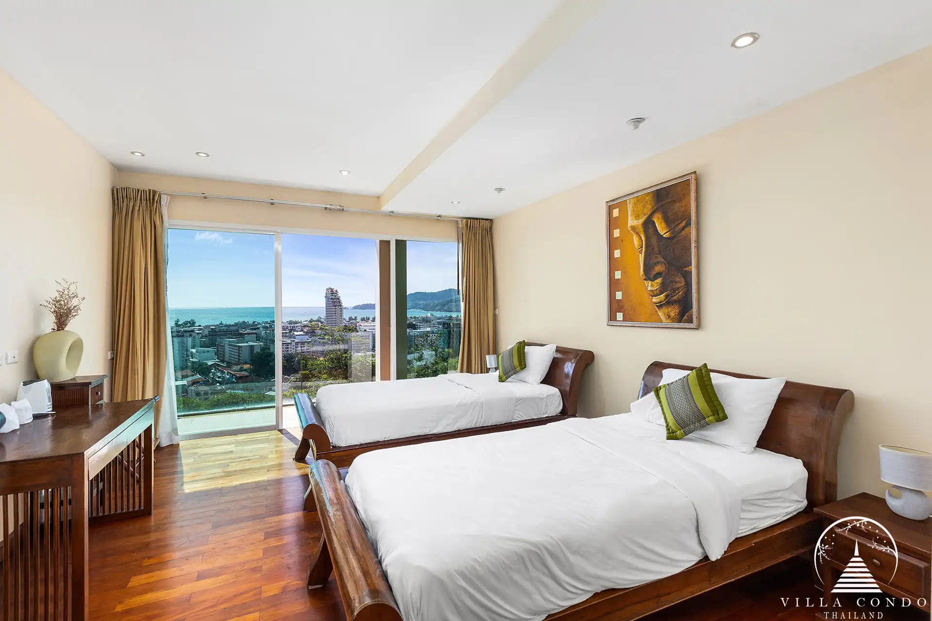 Luxurious Bedroom in Villa Yoosook Patong