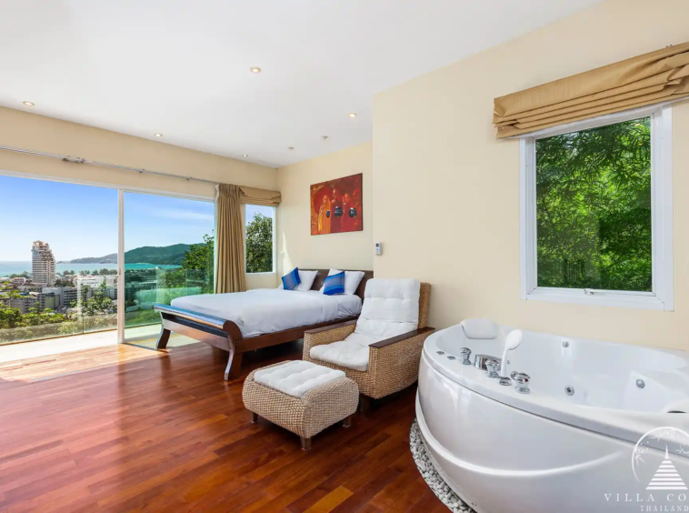 Luxurious Bedroom in Villa Yoosook Patong