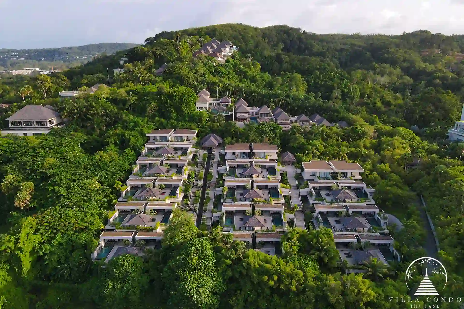 Exterior view of Spa Pool Penthouse Layan Hills with lush gardens
