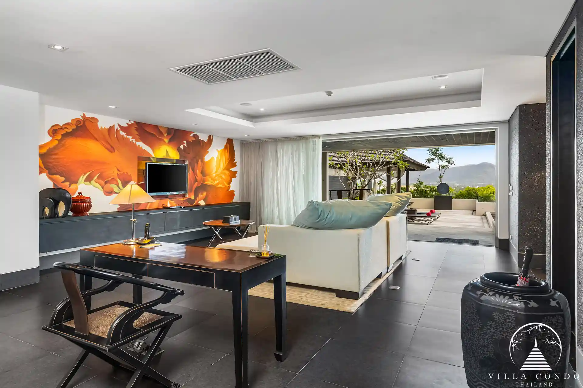 Spacious and airy interior of Spa Pool Penthouse Layan Hills