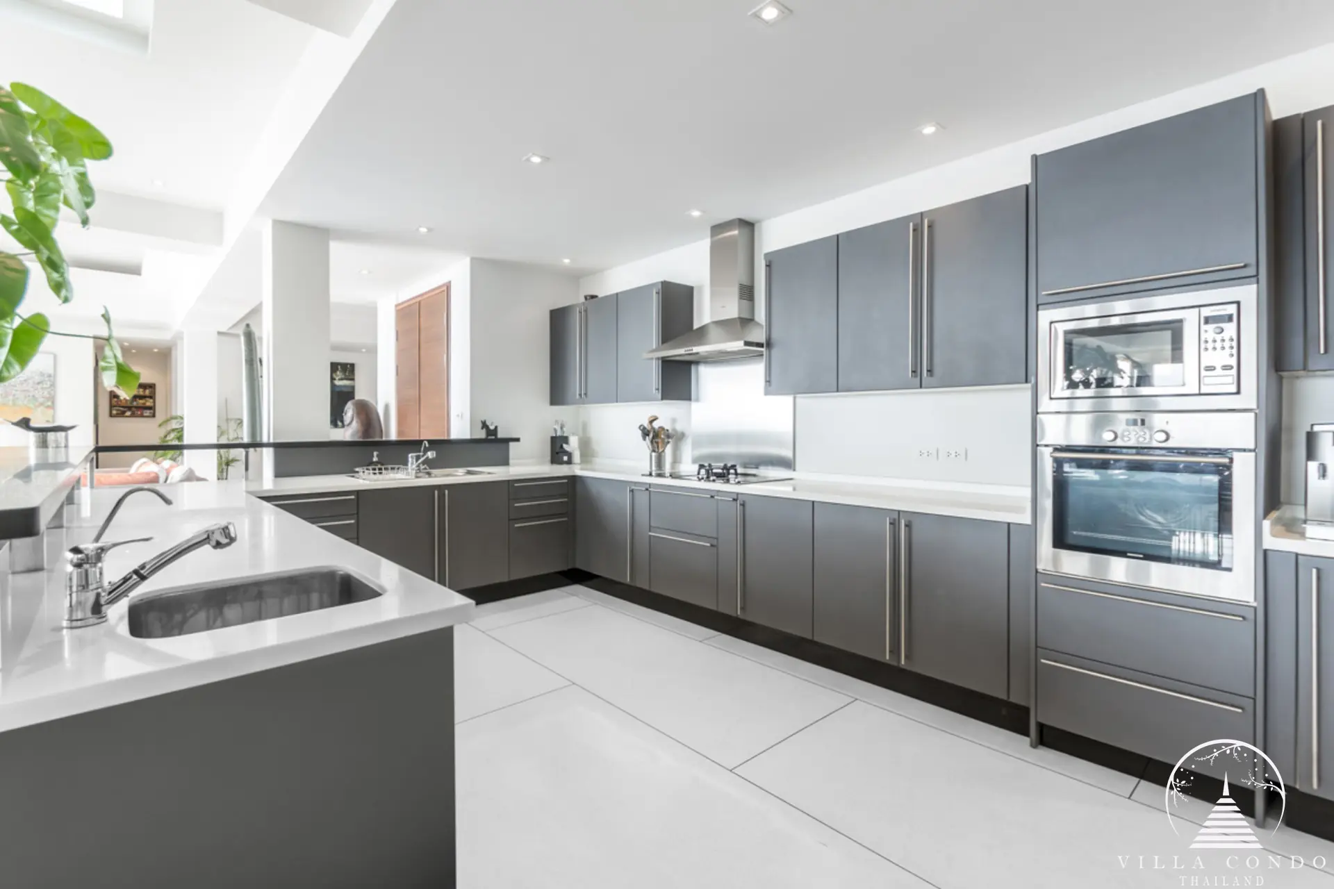 Modern kitchen at Villa Bauhinia with high-end appliances
