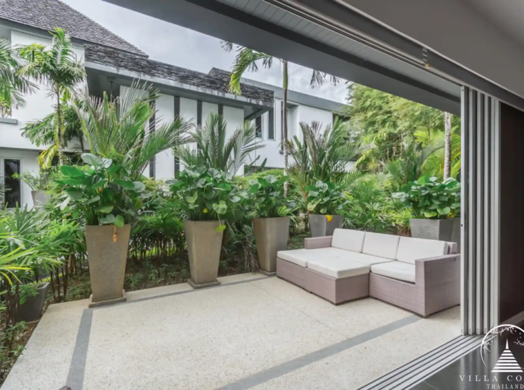 Private balcony at Villa Bauhinia overlooking the garden
