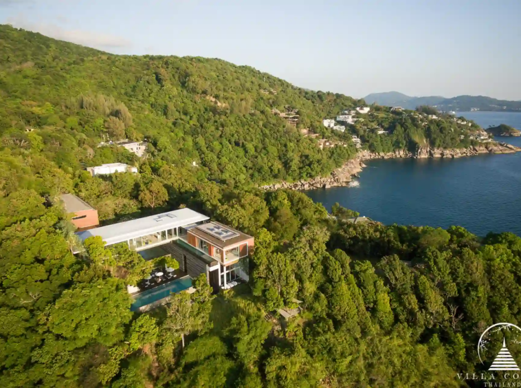 Bird’s eye view of Villa Mayavee and surrounding landscape