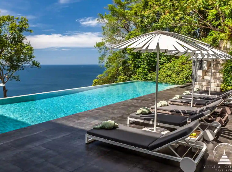 Private pool with sunbed at Villa Mayavee overlooking the sea