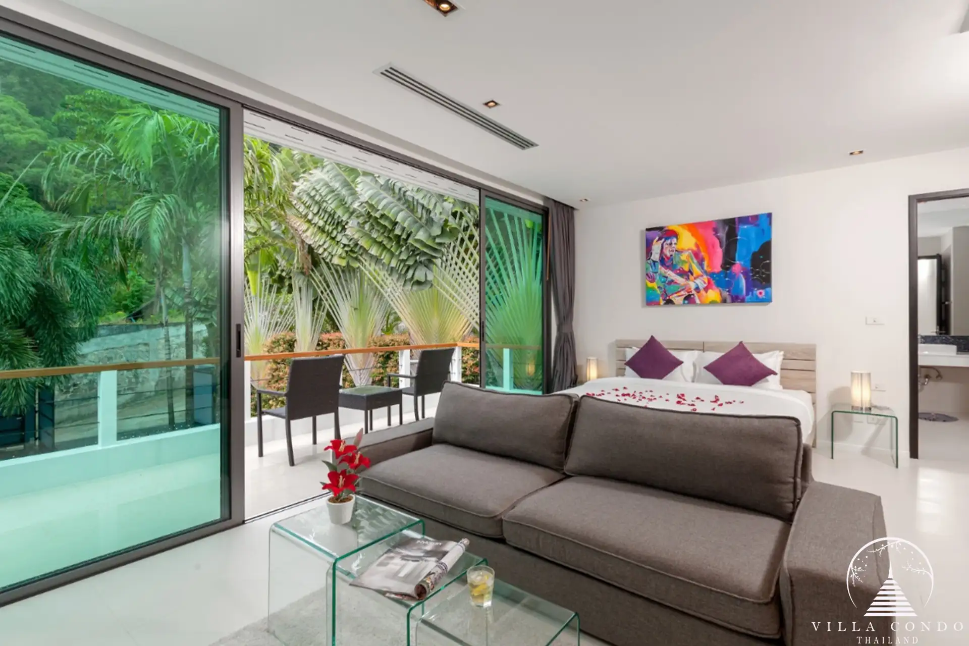 Villa Rockstar Kalim Phuket luxurious bedroom