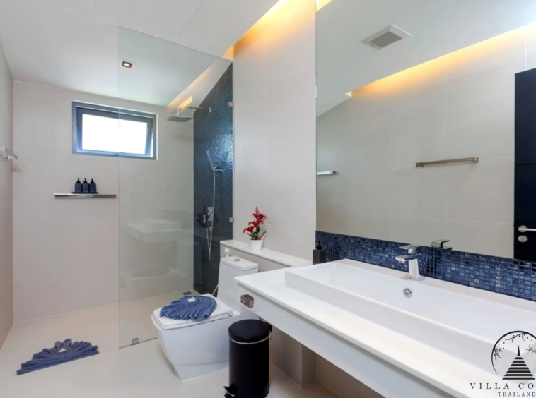 Villa Rockstar Kalim Phuket elegant bathroom