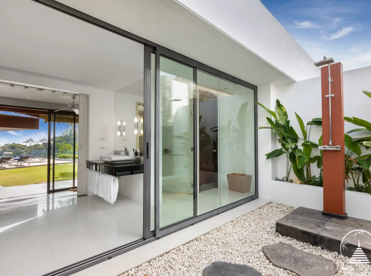 Villa Santisuk Kamala Headland outdoor shower