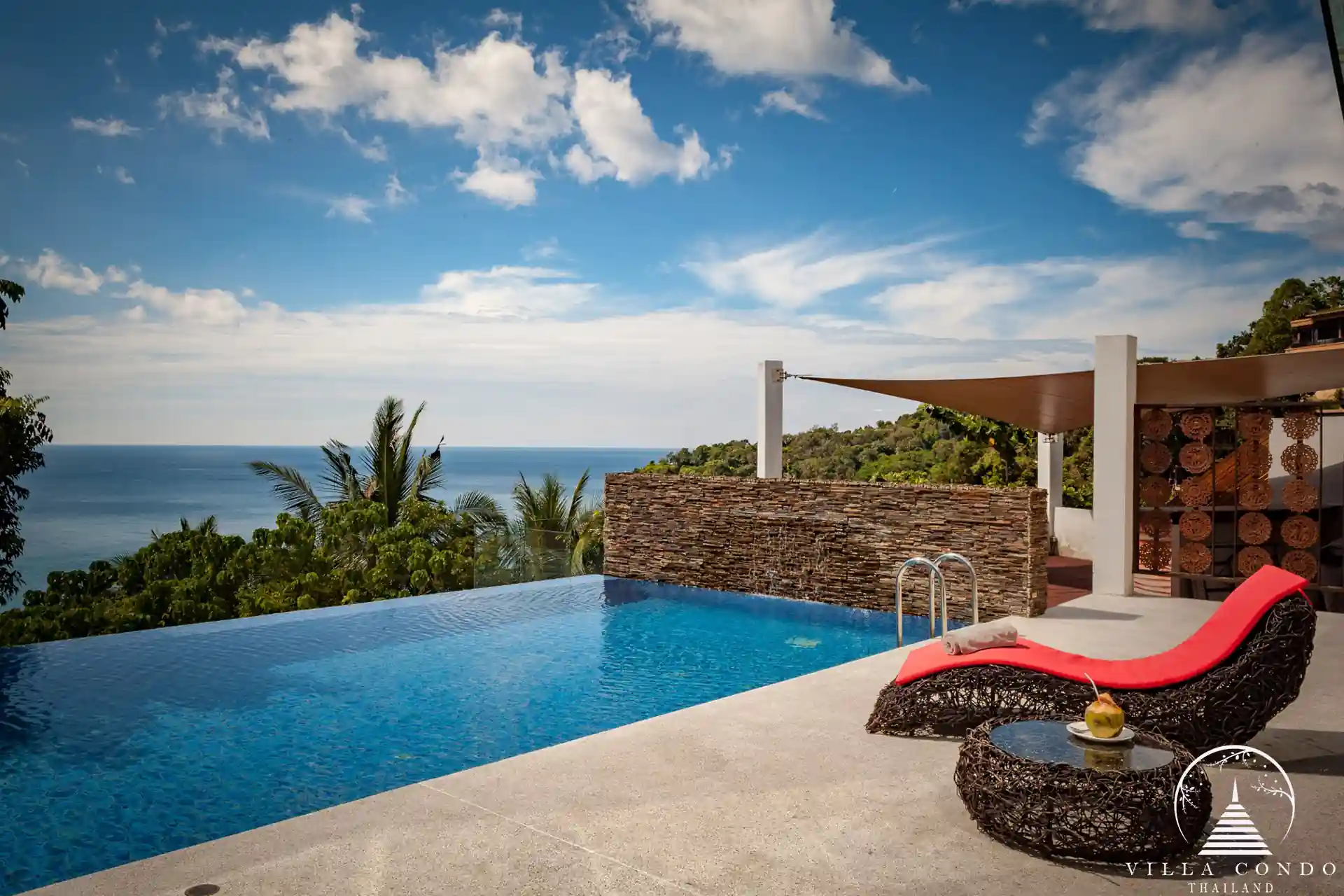 Private pool with stunning sea view at Villa Solaris Kamala.